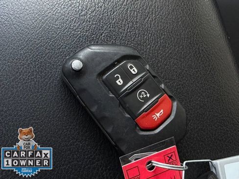 Used 2021 Jeep Gladiator Sport AWD/4WD image 28