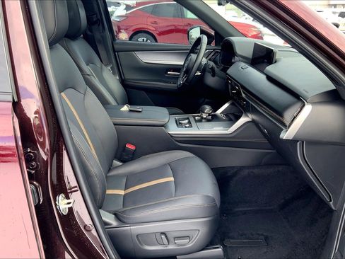 Used 2024 MAZDA CX-90 3.3 Turbo S w/ Premium Package image 7