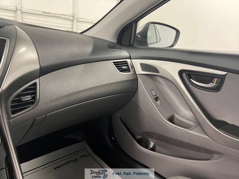 Used 2013 Hyundai Elantra GLS FWD image 39