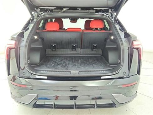 Used 2025 Chevrolet Blazer EV SS image 13