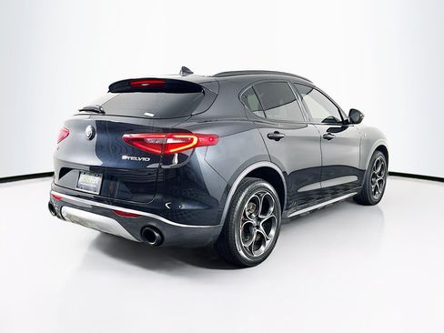 Used 2023 Alfa Romeo Stelvio Ti AWD/4WD image 9