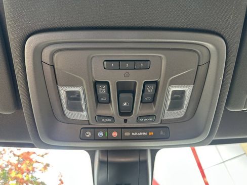 Used 2022 Chevrolet Silverado 2500 LTZ w/ Z71 Chrome Sport Edition AWD/4WD image 39