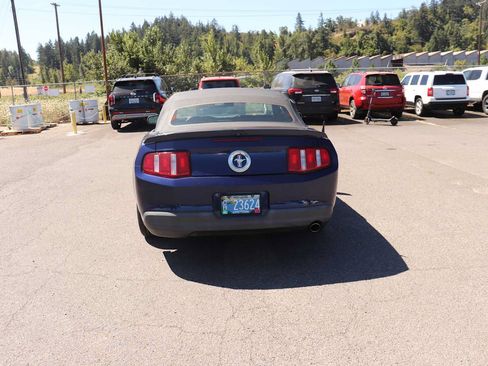 Used 2010 Ford Mustang Convertible RWD image 6