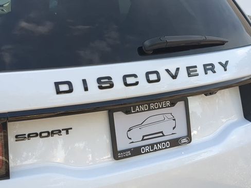 Certified 2025 Land Rover Discovery Sport Dynamic SE image 13