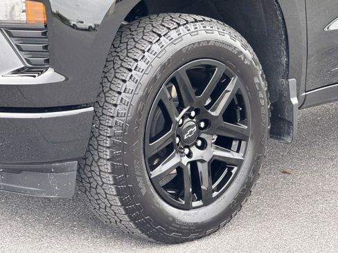 Used 2025 Chevrolet Silverado 1500 Custom image 29