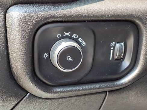 Used 2024 RAM 2500 Tradesman w/ Snow Chief Group AWD/4WD image 18
