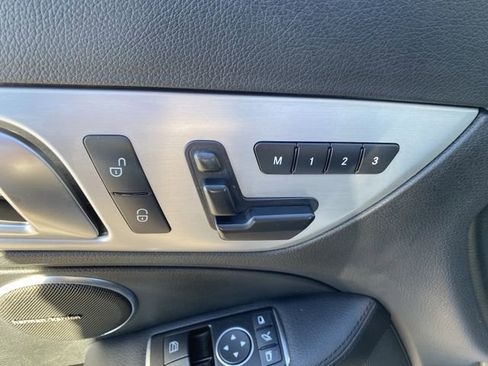 Used 2012 Mercedes-Benz SLK 350 image 17