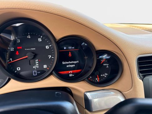 Used 2017 Porsche 911 Carrera image 46