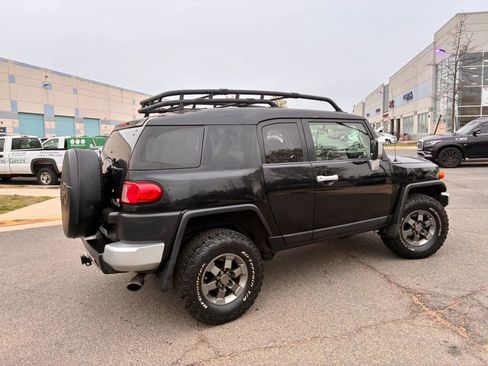 Used 2007 Toyota FJ Cruiser 4WD image 12