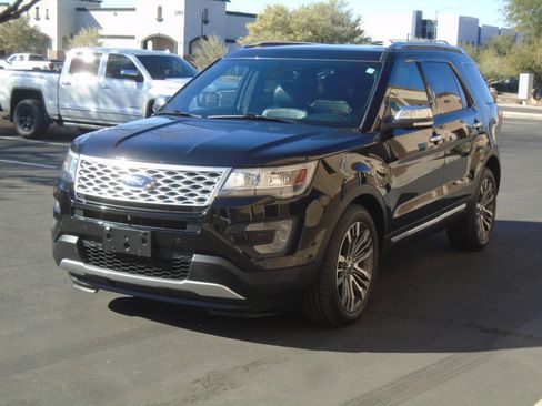 Used 2017 Ford Explorer Platinum image 7