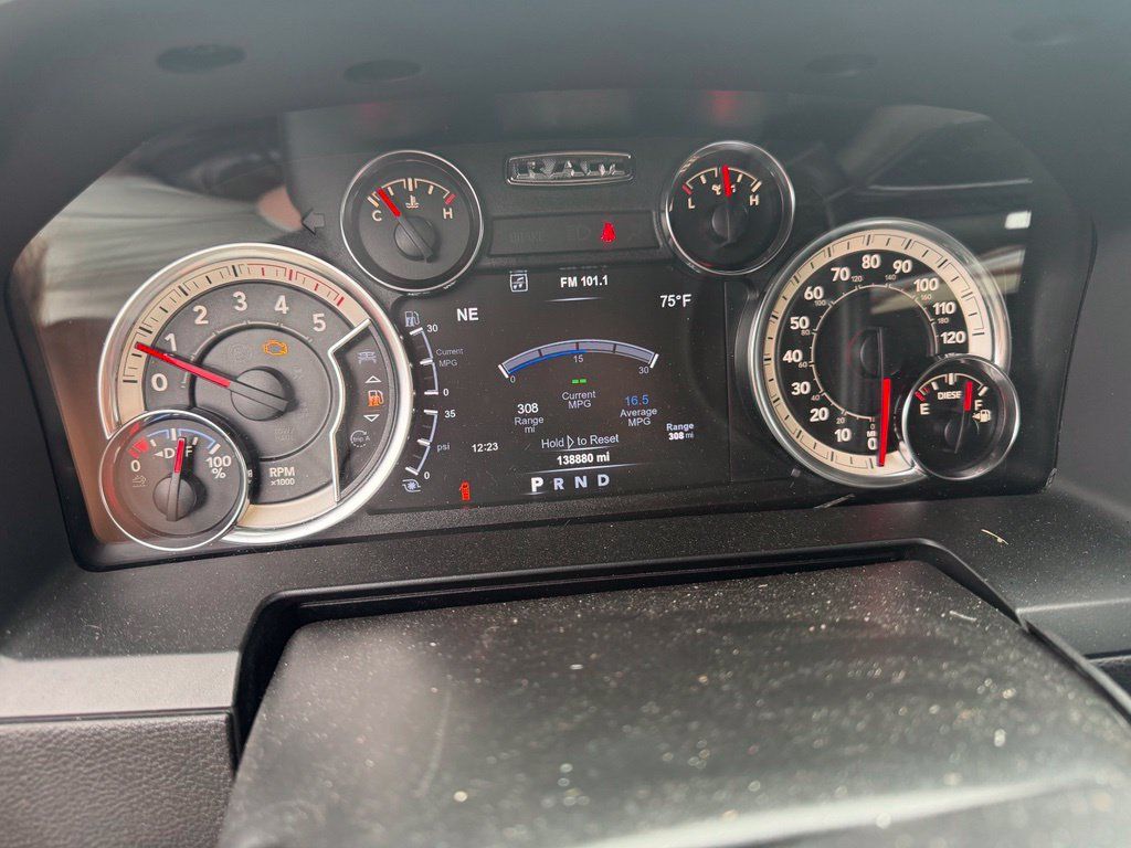 Used 2018 RAM 3500 Laramie AWD/4WD image 18