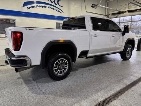 Used 2025 GMC Sierra 3500 SLE w/ SLE Value Package image 11