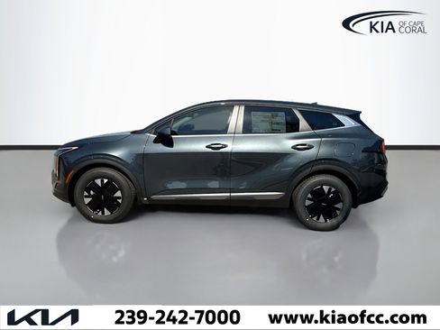 New 2026 Kia Sportage LX image 2