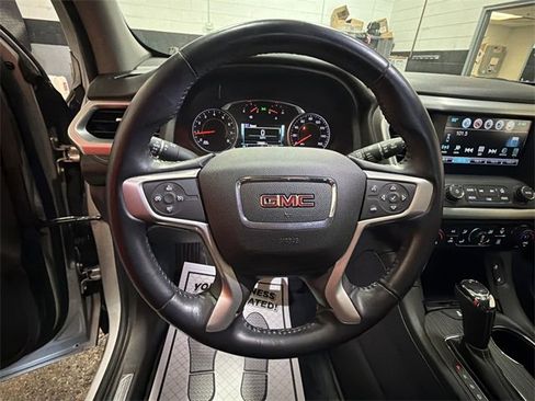 Certified 2018 GMC Acadia SLT image 14