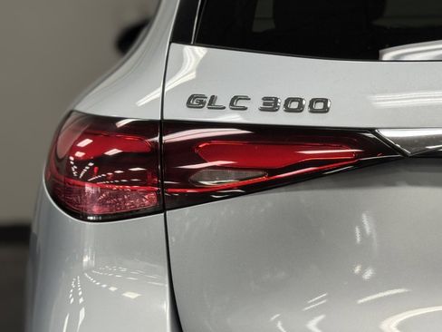 Certified 2024 Mercedes-Benz GLC 300 image 13