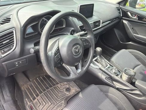 Used 2016 MAZDA MAZDA3 i Sport w/ Preferred Equipment Package FWD image 4