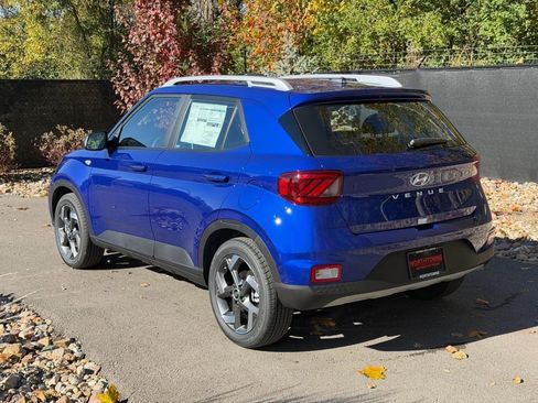 New 2026 Hyundai Venue SEL image 3