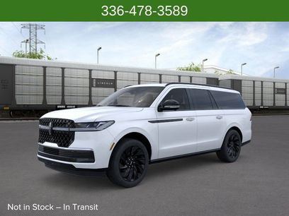 New 2025 Lincoln Navigator L Reserve w/ Jet Appearance Package