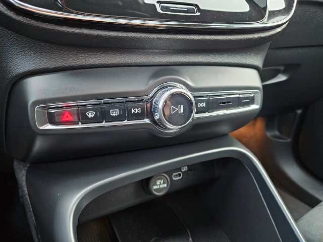Used 2023 Volvo XC40 P8 Recharge Ultimate AWD/4WD image 25