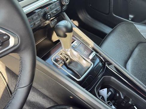 Used 2025 Jeep Compass Limited AWD/4WD image 23