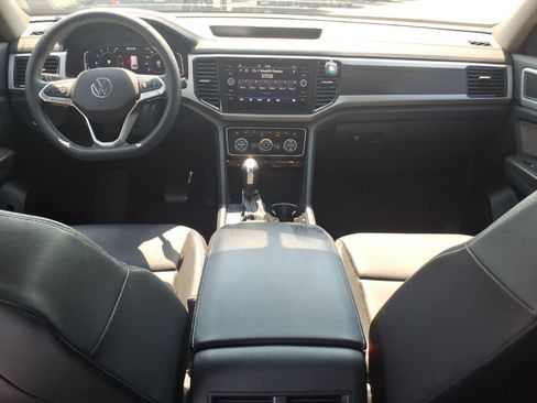 Used 2023 Volkswagen Atlas SE FWD image 12