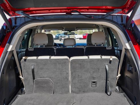 Used 2023 Ford Explorer Limited image 27