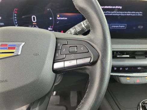 Certified 2025 Cadillac XT4 Premium Luxury image 22