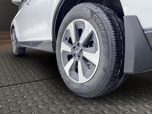 Used 2017 Subaru Forester 2.5i Premium image 22