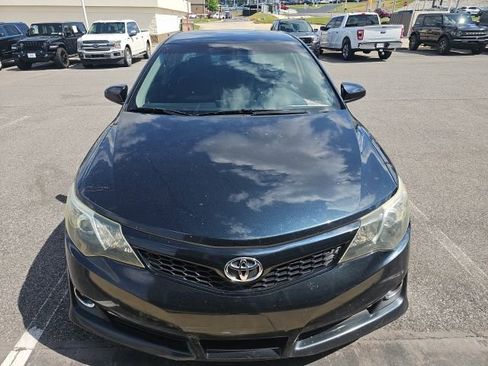 Used 2013 Toyota Camry SE FWD image 2