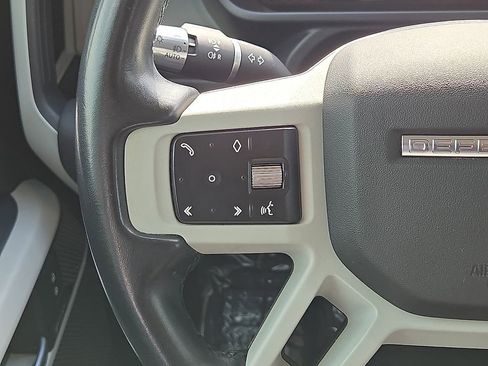Used 2021 Land Rover Defender 110 SE image 18