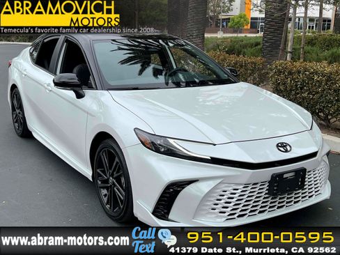 Used 2025 Toyota Camry XSE image 1