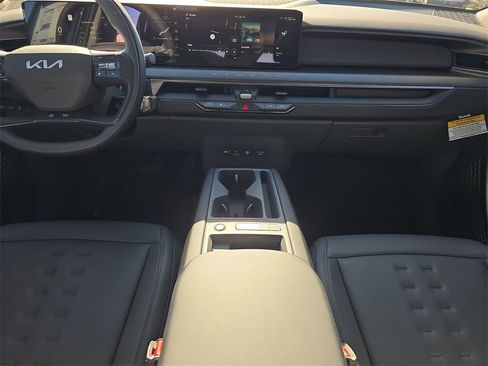 New 2026 Kia EV9 Wind image 15
