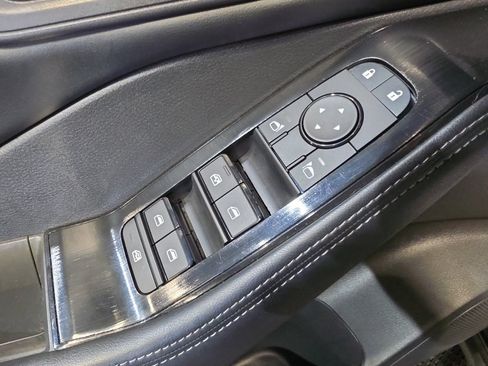 Used 2024 Nissan Rogue SV w/ SV Premium Package AWD/4WD image 15