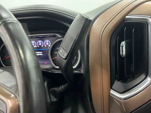 Used 2020 Chevrolet Silverado 1500 High Country image 16