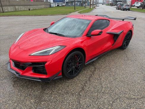 Used 2023 Chevrolet Corvette Z06 w/ Z07 Performance Package image 5