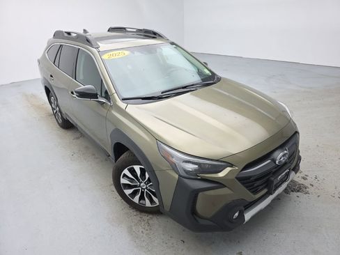 Used 2025 Subaru Outback Limited image 2