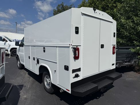 New 2025 Chevrolet Express 3500 w/ Power Convenience Package RWD image 5