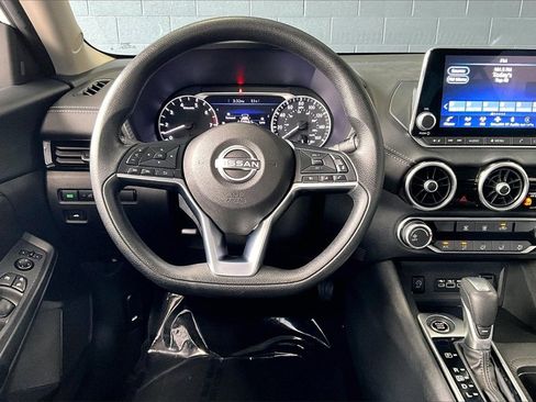 Certified 2024 Nissan Sentra SV image 4