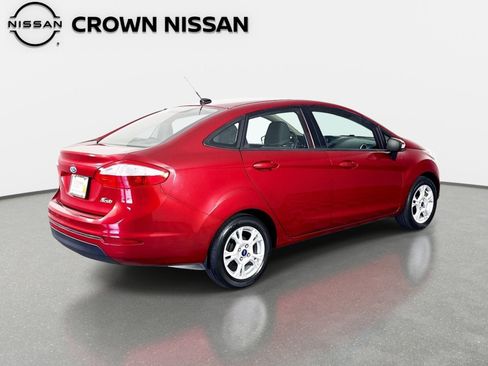 Used 2014 Ford Fiesta SE FWD image 5
