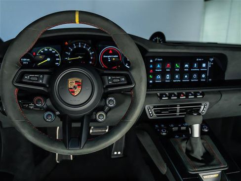 Certified 2025 Porsche 911 GT3 RS RWD image 14
