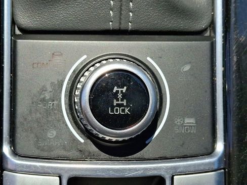 Used 2022 Kia Telluride EX w/ EX Premium Package AWD/4WD image 26