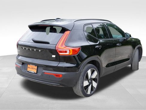 Used 2023 Volvo XC40 Recharge Ultimate w/ Protection Package Premier AWD/4WD image 5