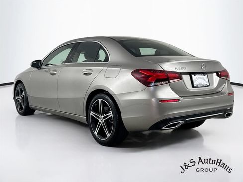Used 2019 Mercedes-Benz A 220 w/ Premium Package image 5