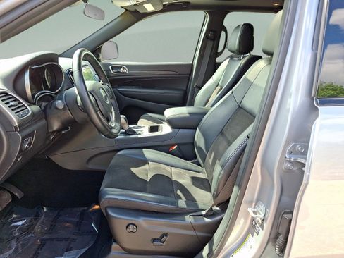 Certified 2021 Jeep Grand Cherokee Laredo X AWD/4WD image 12