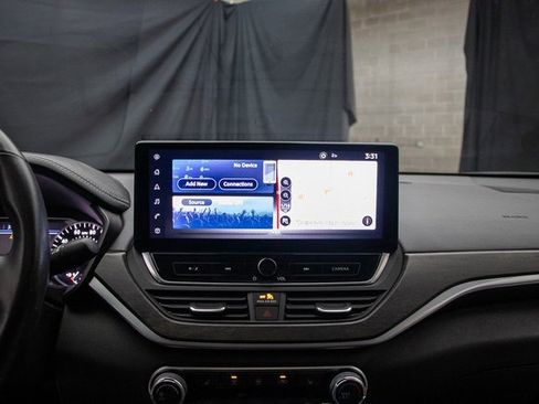 Used 2025 Nissan Altima 2.5 S image 23