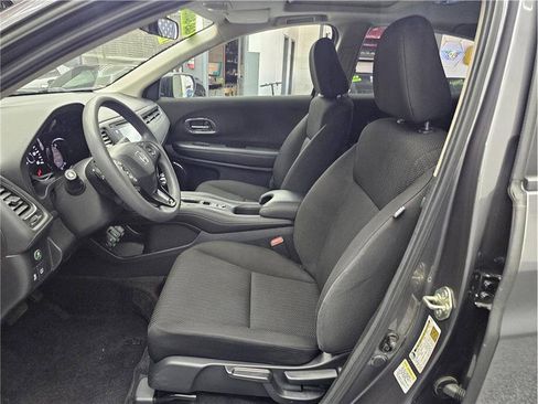 Used 2016 Honda HR-V EX image 9