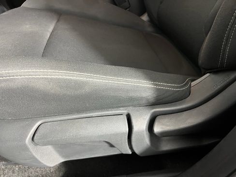 Used 2023 Nissan Rogue S image 21