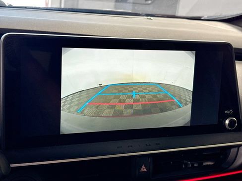 Used 2023 Toyota Prius Prime FWD image 16