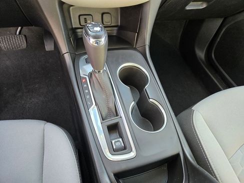 Used 2018 Chevrolet Equinox LT image 21