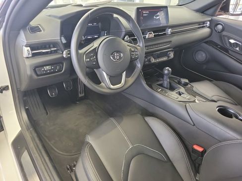 Used 2026 Toyota Supra Premium image 4